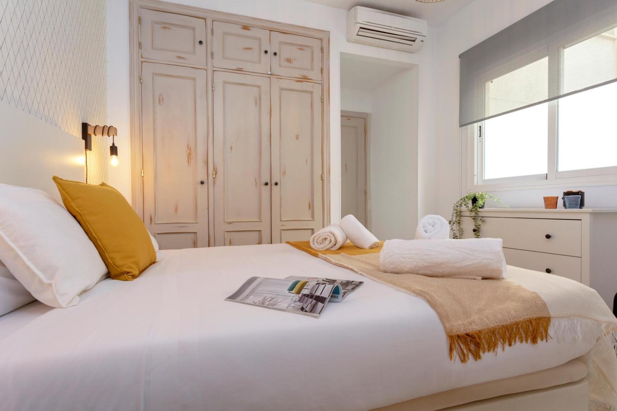 Precioso Apartamento En Pleno Centro By Rent Me Málaga Esterno foto