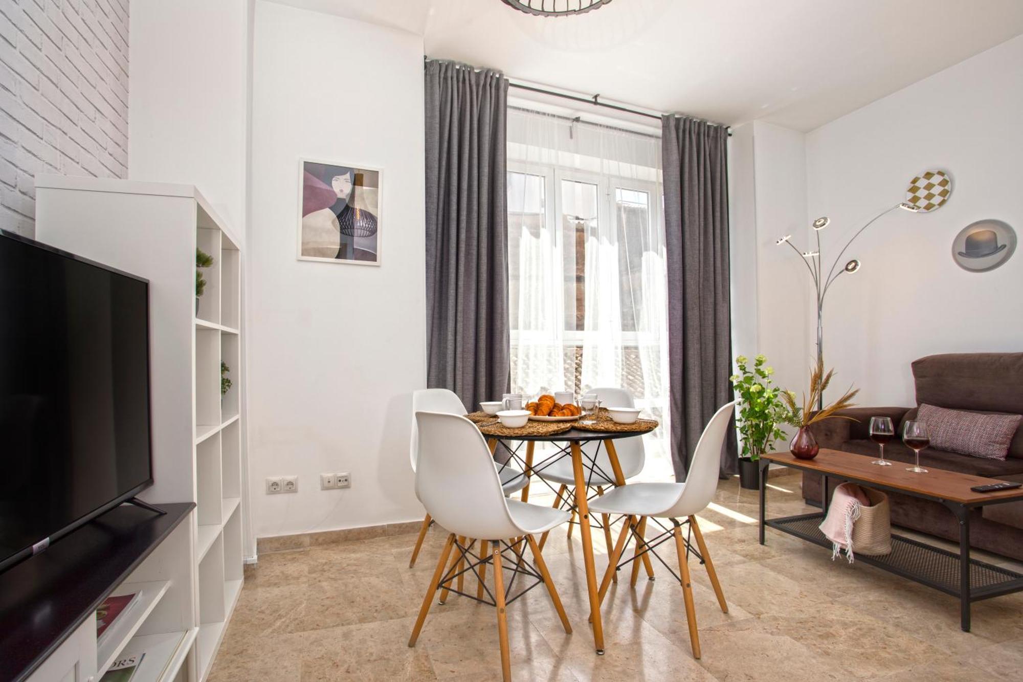 Precioso Apartamento En Pleno Centro By Rent Me Málaga Esterno foto