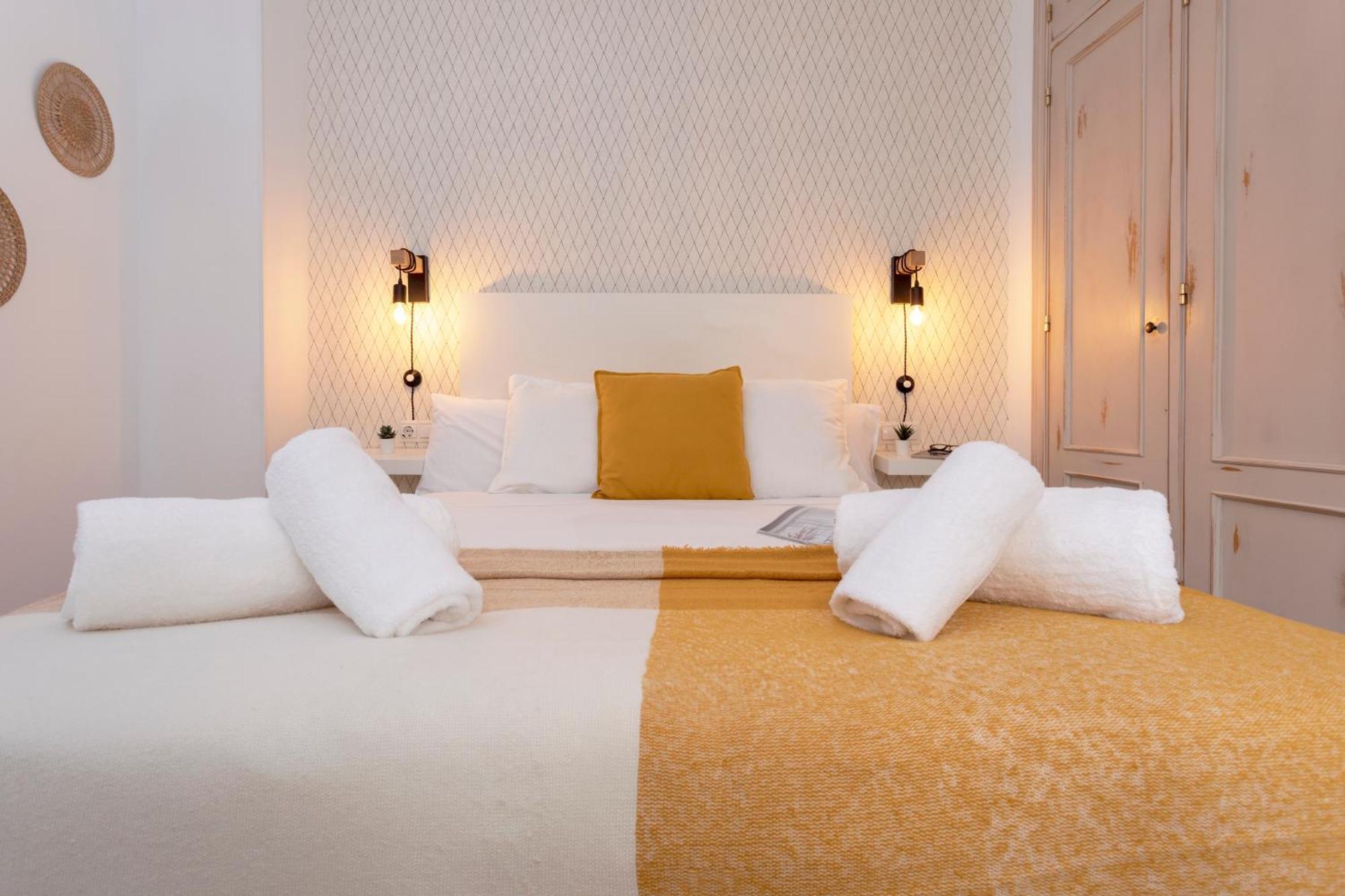 Precioso Apartamento En Pleno Centro By Rent Me Málaga Esterno foto