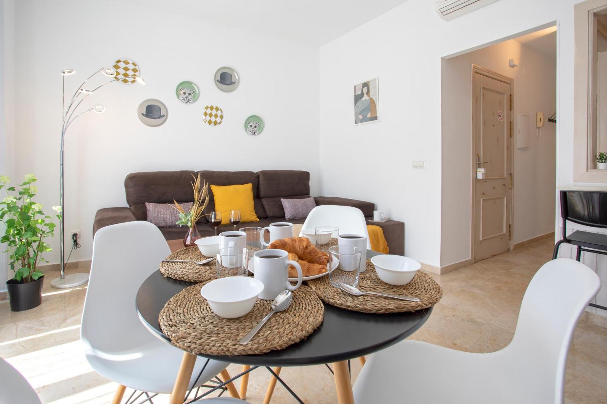 Precioso Apartamento En Pleno Centro By Rent Me Málaga Esterno foto