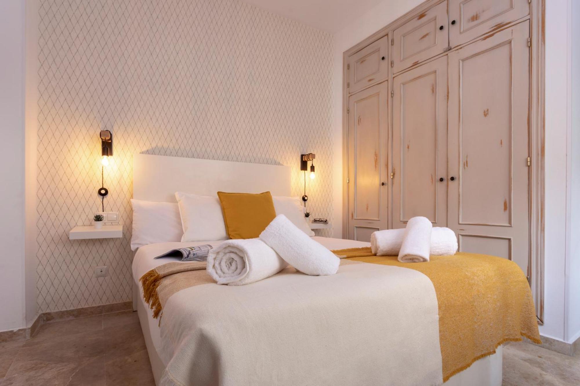 Precioso Apartamento En Pleno Centro By Rent Me Málaga Esterno foto
